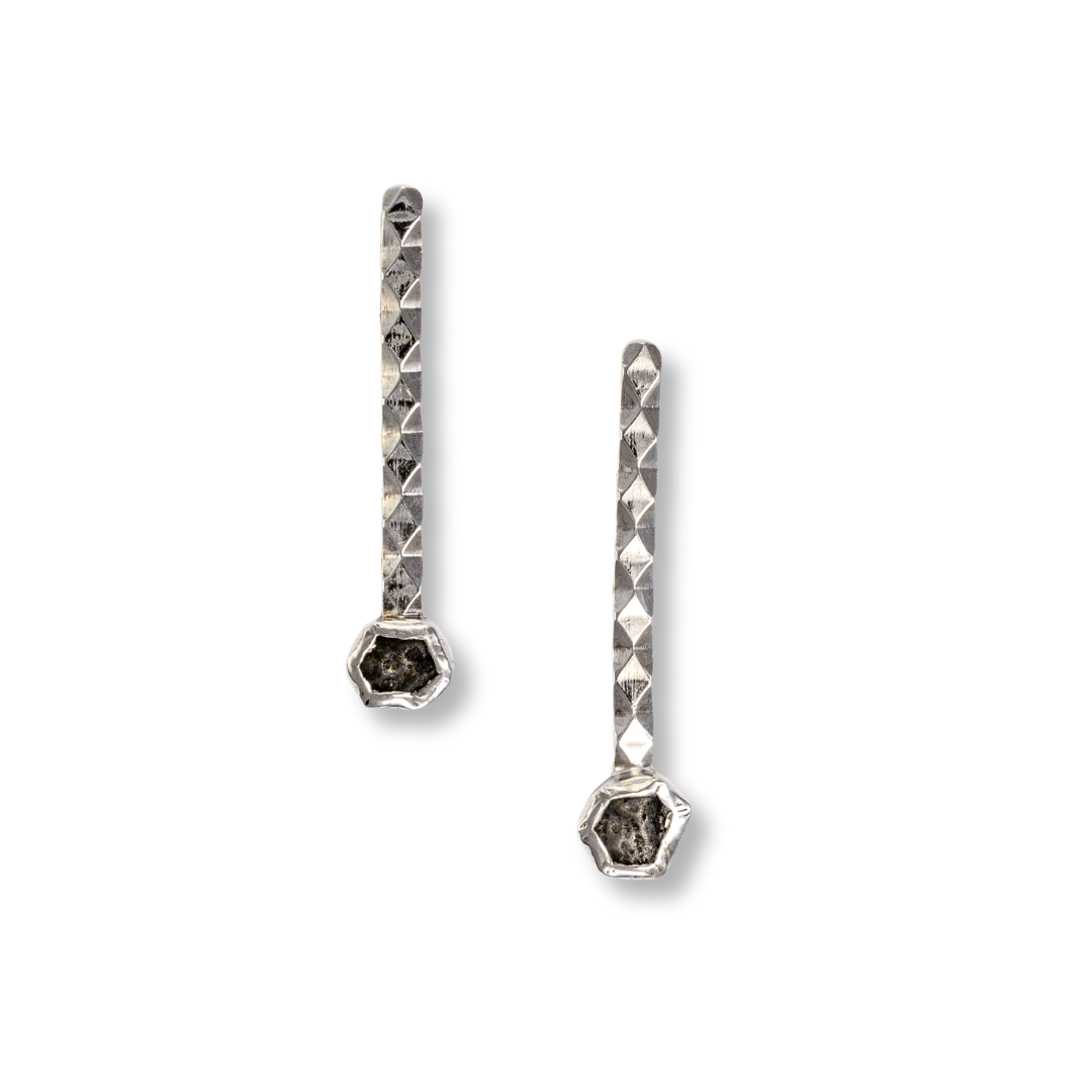 Sterling and rough sapphire - long