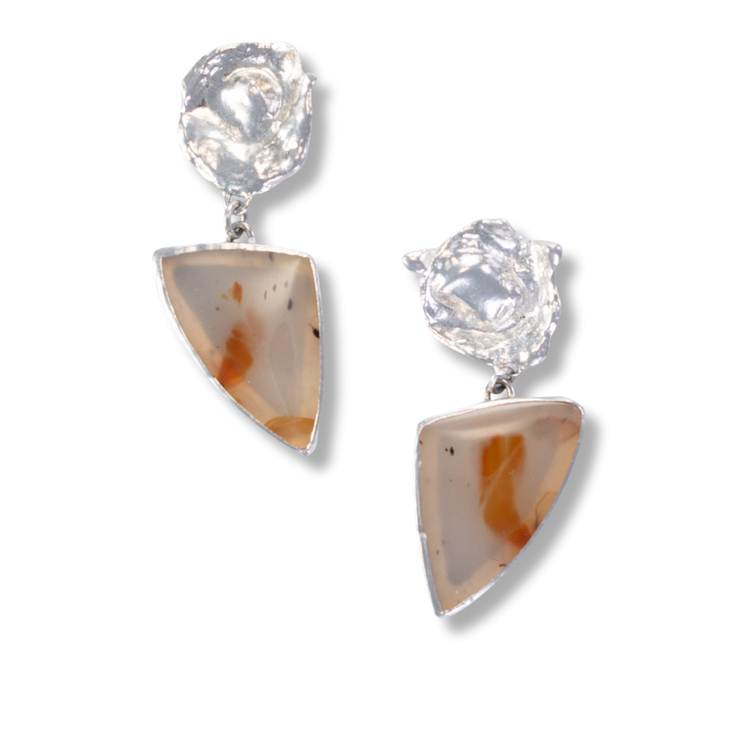 Sterling,fine silver triangles of Agate
