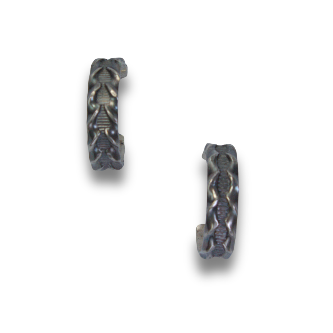 Zig-Zagged half hoop sterling posts - blackened