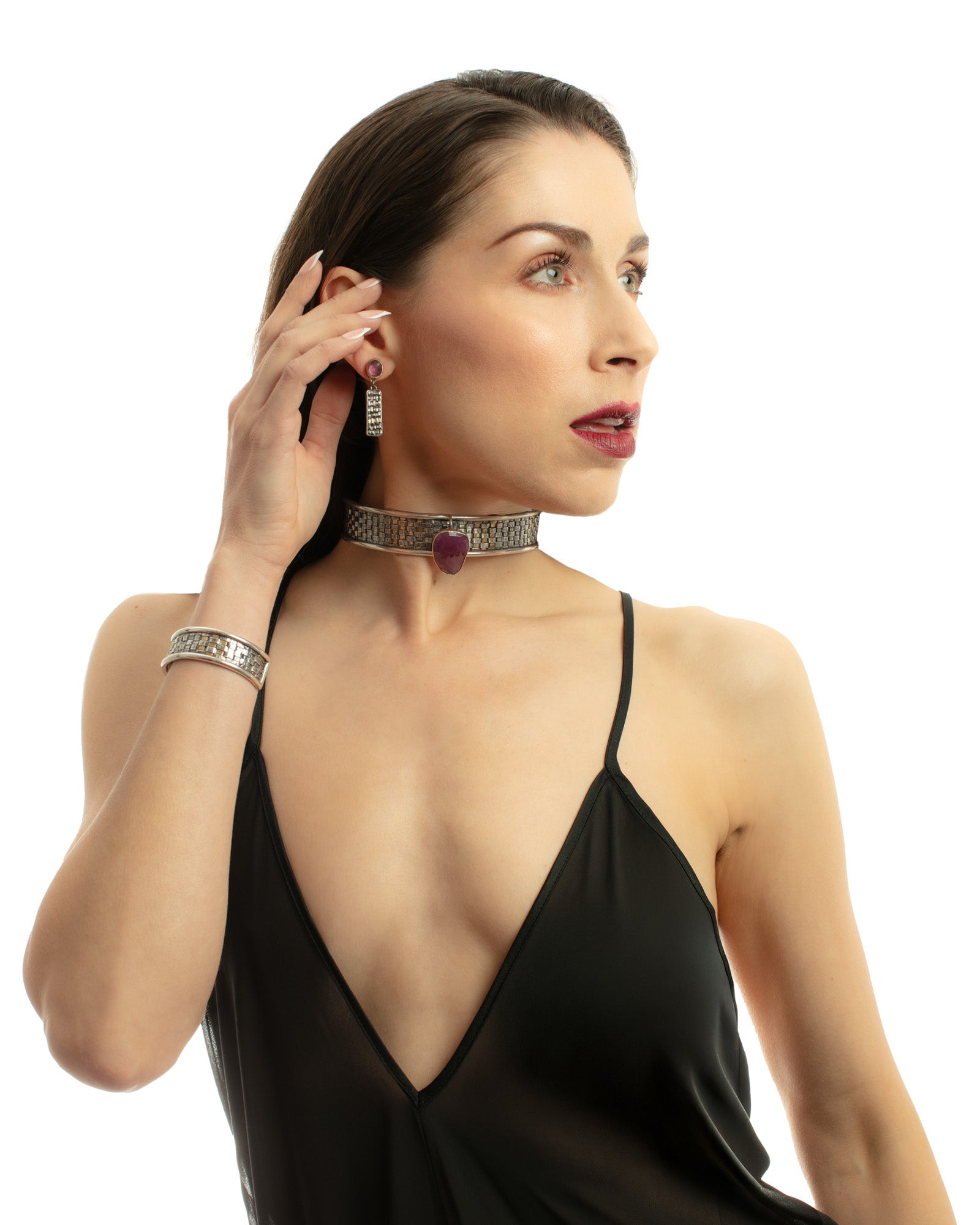 "Alyaqut" - Pink Sapphire Collar - Fine Silver, Sterling, 22k bimetal, 18k gold