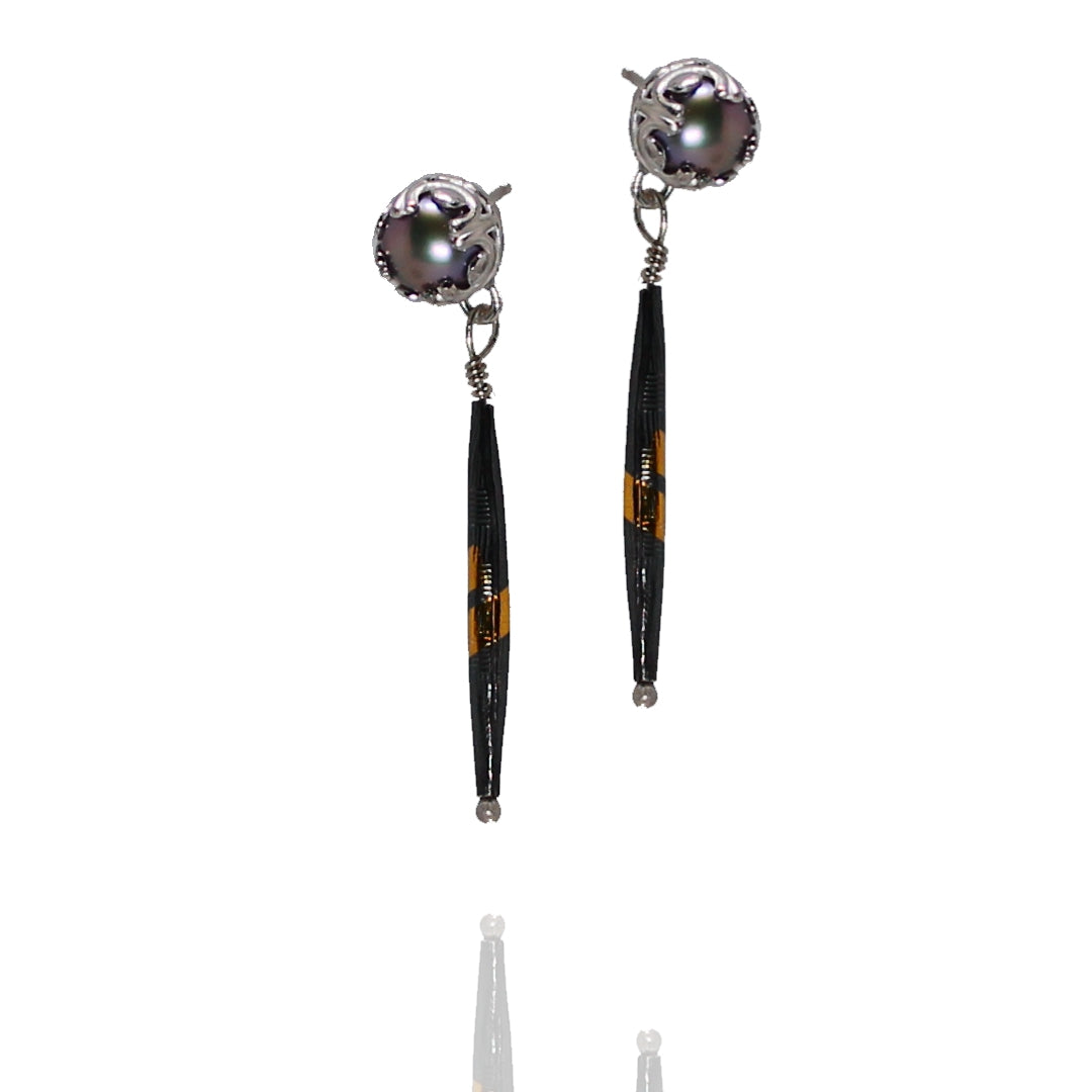 Inconnu Small dangle with grey pearl post