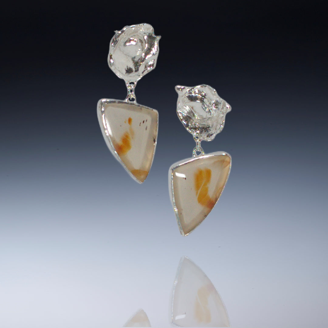 Sterling,fine silver triangles of Agate